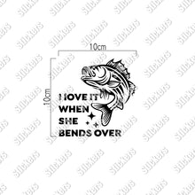 画像をギャラリービューアに読み込む, ブラックバス カッティングステッカー《Black Bass》(超防水・防滴 UVカット 屋外使用可 /C096)