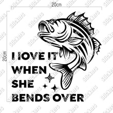 画像をギャラリービューアに読み込む, ブラックバス カッティングステッカー《Black Bass》(超防水・防滴 UVカット 屋外使用可 /C096)