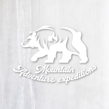 画像をギャラリービューアに読み込む, 山岳探検ベア カッティングステッカー《Mountain Adventure Expeditions》(超防水・防滴 UVカット 屋外使用可 /C053)