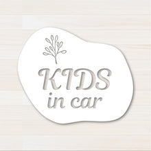 画像をギャラリービューアに読み込む, シンプル カッティングステッカー《BABY IN CAR ベビー・イン・カー / KIDS IN CAR キッズ・イン・カー》(超防水・防滴 UVカット 屋外使用可 /C112)