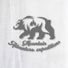画像をギャラリービューアに読み込む, 山岳探検ベア カッティングステッカー《Mountain Adventure Expeditions》(超防水・防滴 UVカット 屋外使用可 /C053)