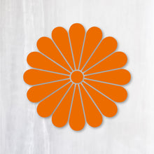 画像をギャラリービューアに読み込む, 菊花紋章|カッティングステッカー 超防水・防滴 UVカット 屋外使用可 /C040