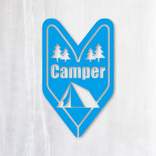 画像をギャラリービューアに読み込む, ビギナー キャンパー カッティングステッカー 《Beginner Camper》(超防水・防滴 UVカット 屋外使用可 /C052)