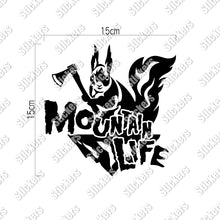 画像をギャラリービューアに読み込む, マウンテンライフ カッティングステッカー《MOUNTAIN LIFE SQUIRREL》(超防水・防滴 UVカット 屋外使用可 /C092)