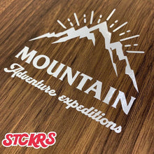画像をギャラリービューアに読み込む, 山岳探検隊 カッティングステッカー《Mountain Adventure Expeditions》(超防水・防滴 UVカット 屋外使用可 /C039)