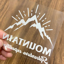 画像をギャラリービューアに読み込む, 山岳探検隊 カッティングステッカー《Mountain Adventure Expeditions》(超防水・防滴 UVカット 屋外使用可 /C039)