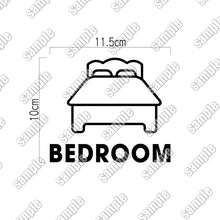 画像をギャラリービューアに読み込む, ベッドルーム ピクト カッティングステッカー《BEDROOM》（超防水・防滴 UVカット 屋外使用可 /C003）
